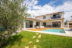 Modern Villa with 4 bedrooms and pool near Pula